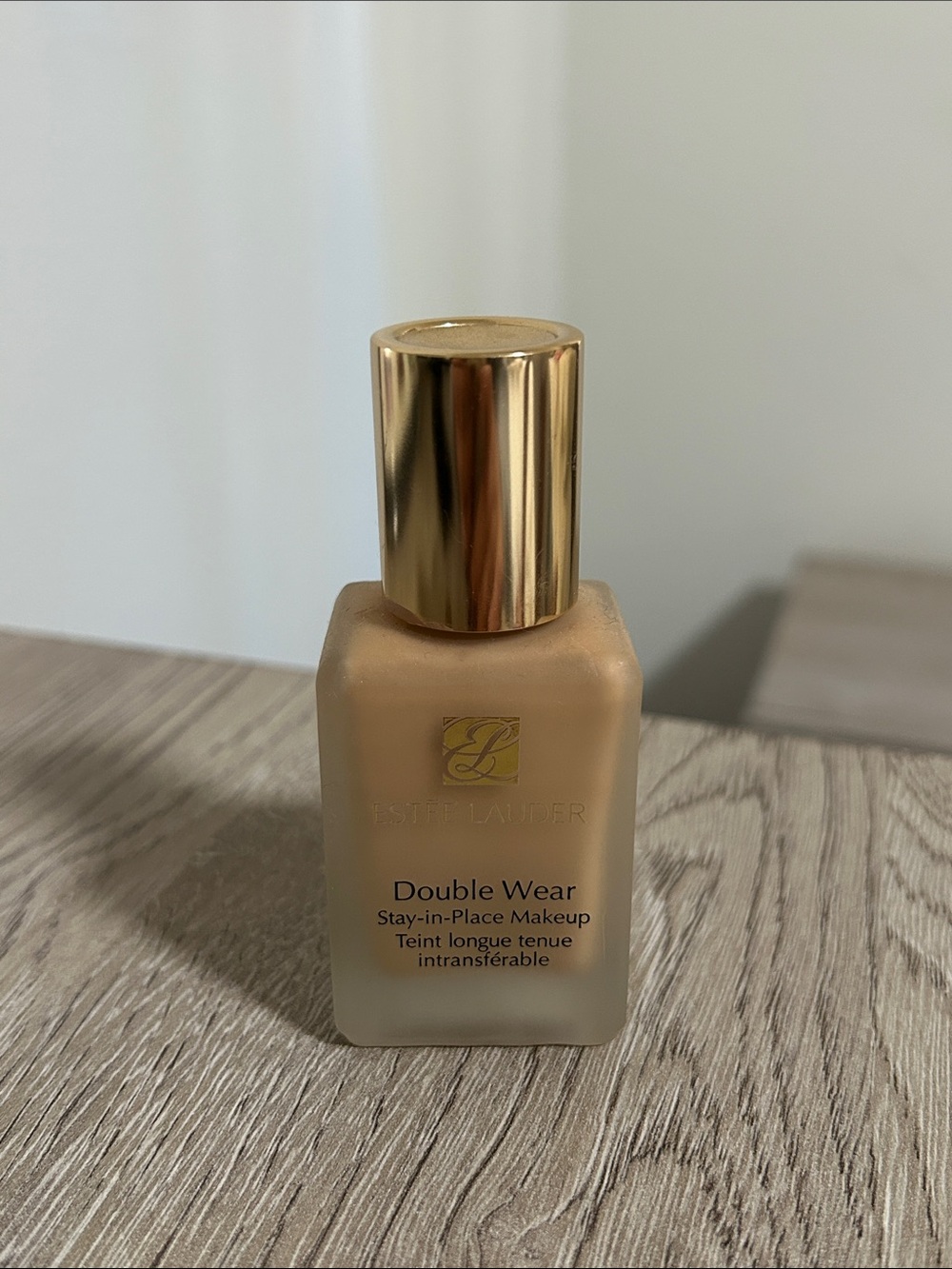Estee Lauder Double Wear Foundation - Gold Cap, Sand